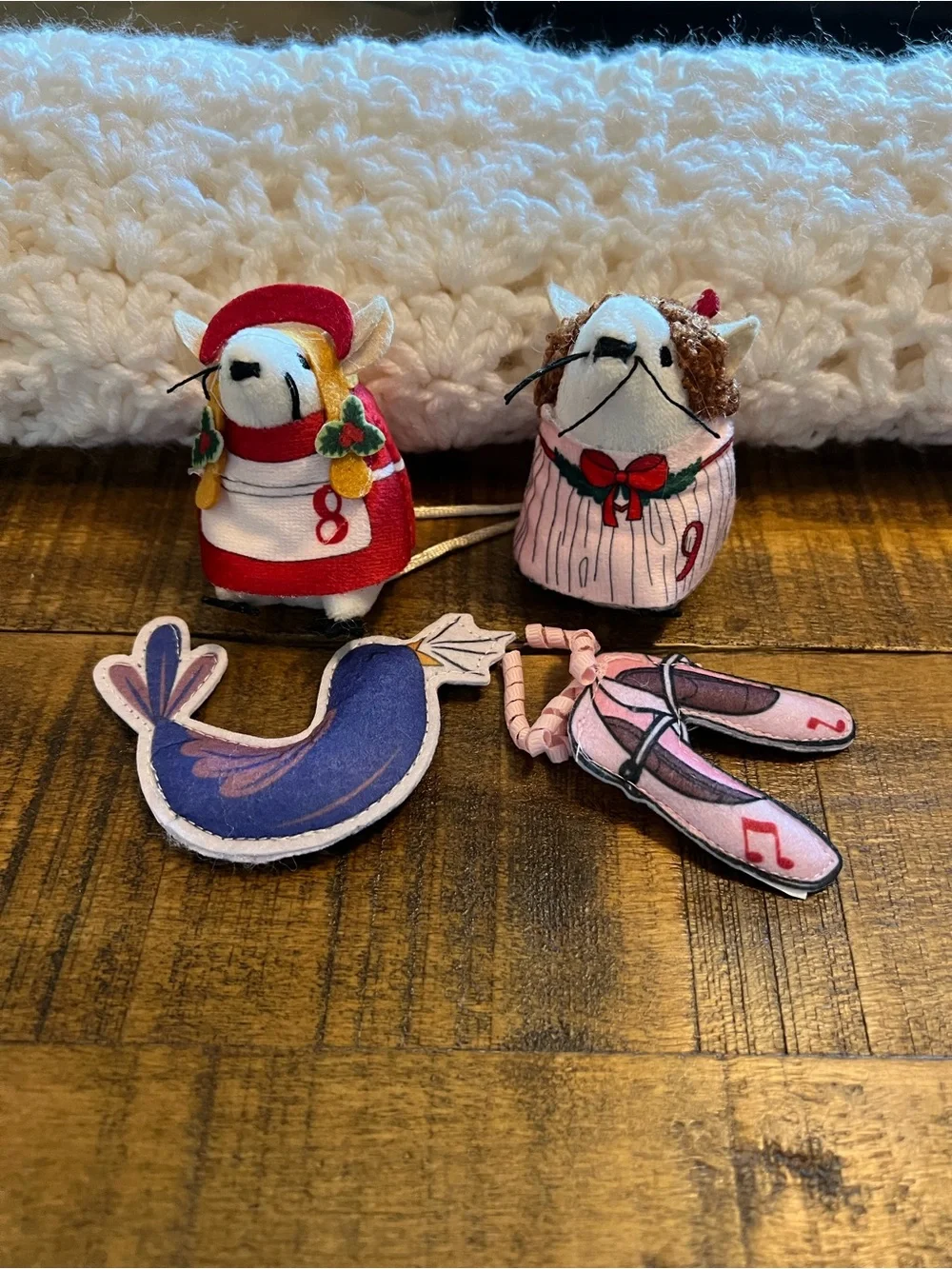 Merry Makings 12 Mice of Christmas Cat Toy Set